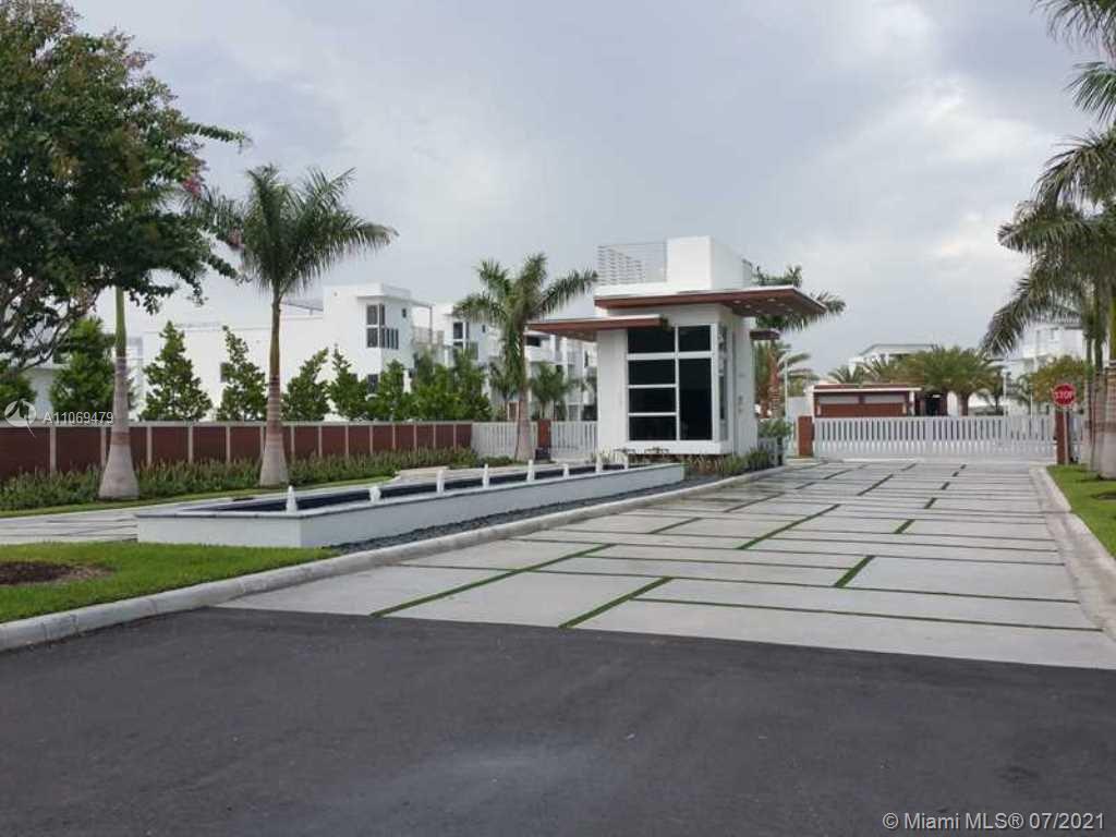 Oasis Park Square/Doral - Residential