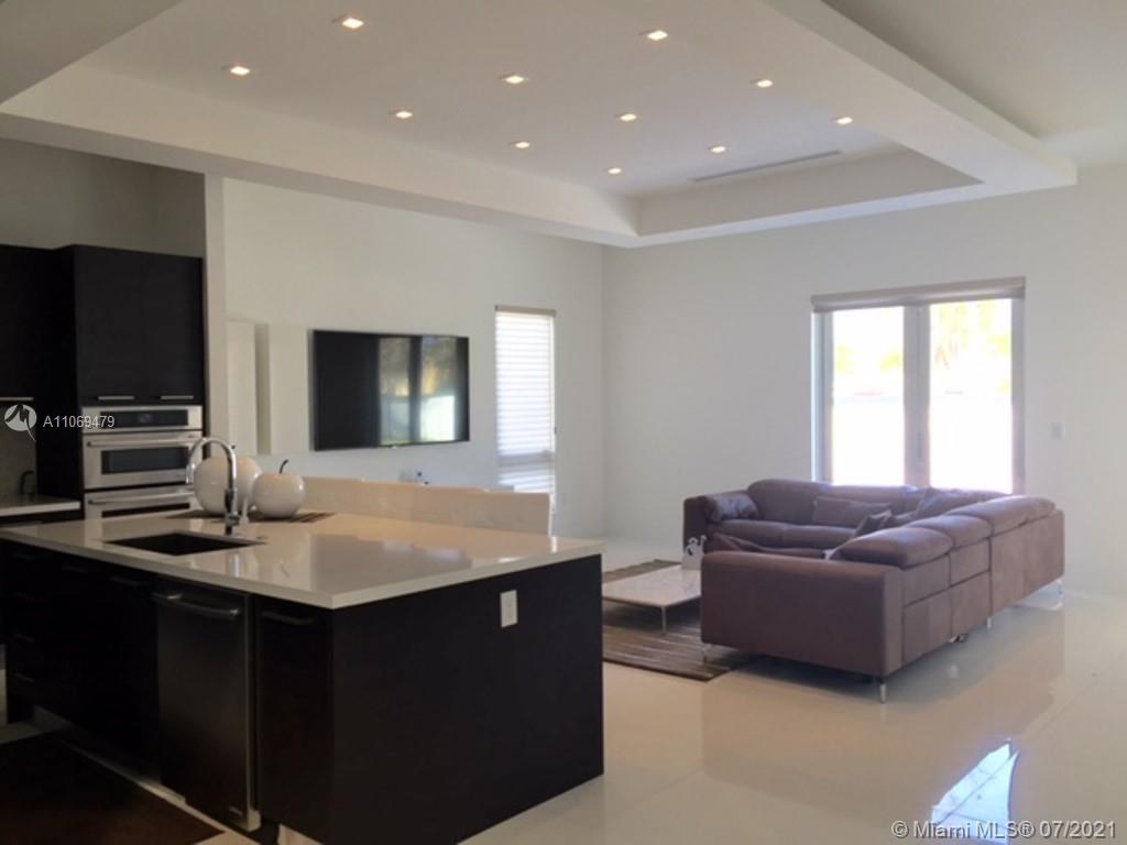 Oasis Park Square/Doral - Residential