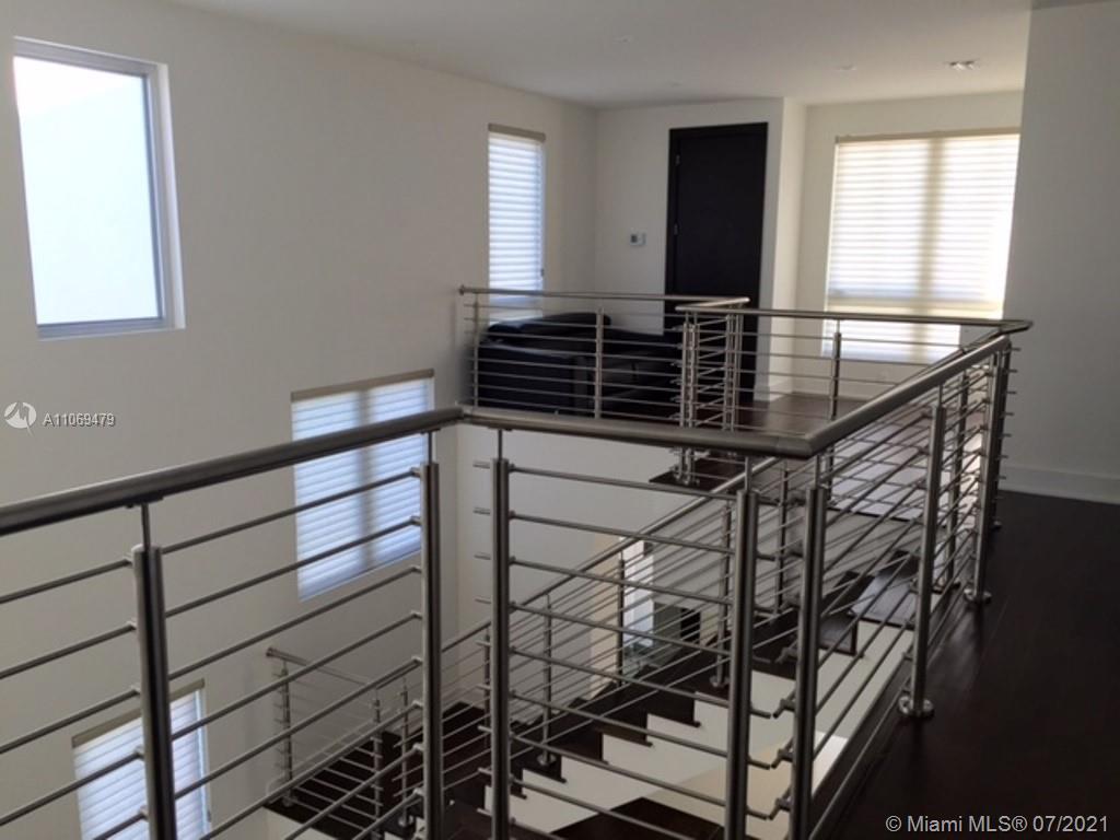 Oasis Park Square/Doral - Residential