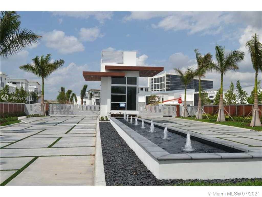 Oasis Park Square/Doral - Residential