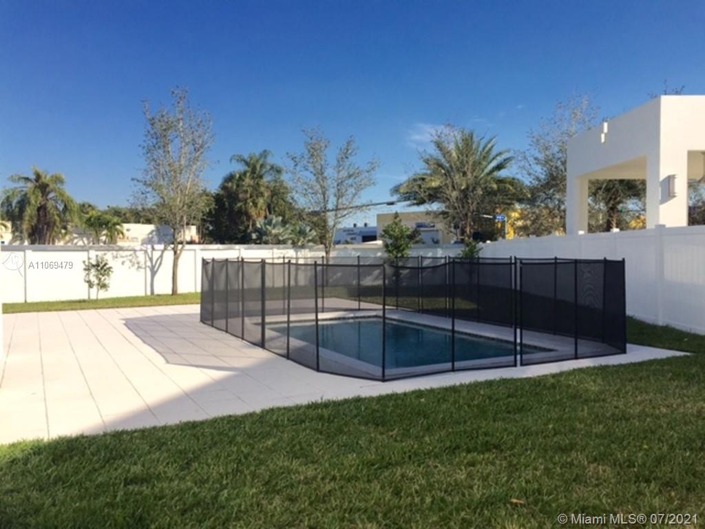 Oasis Park Square/Doral - Residential