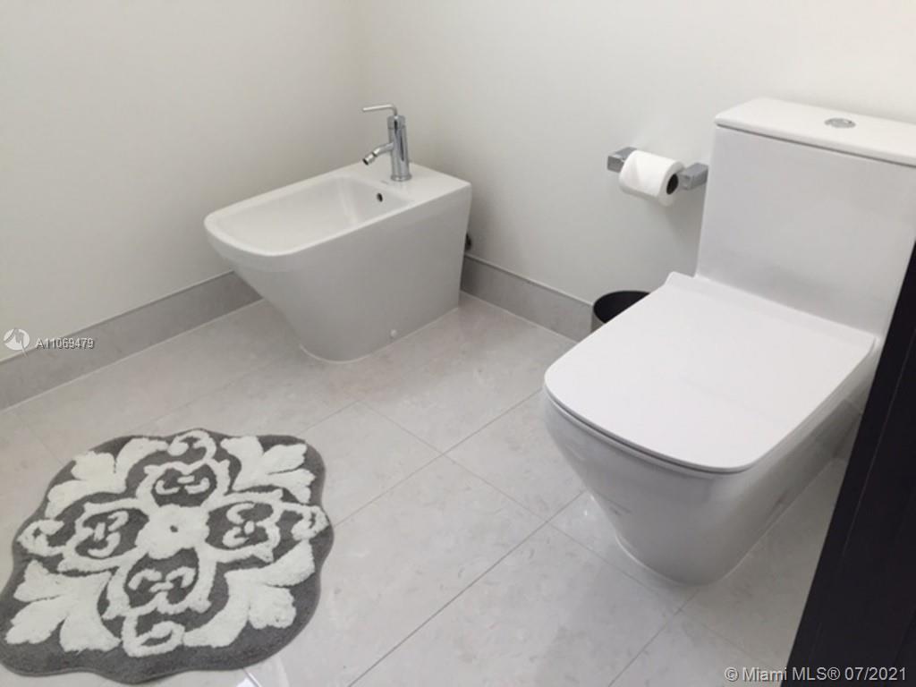 Oasis Park Square/Doral - Residential