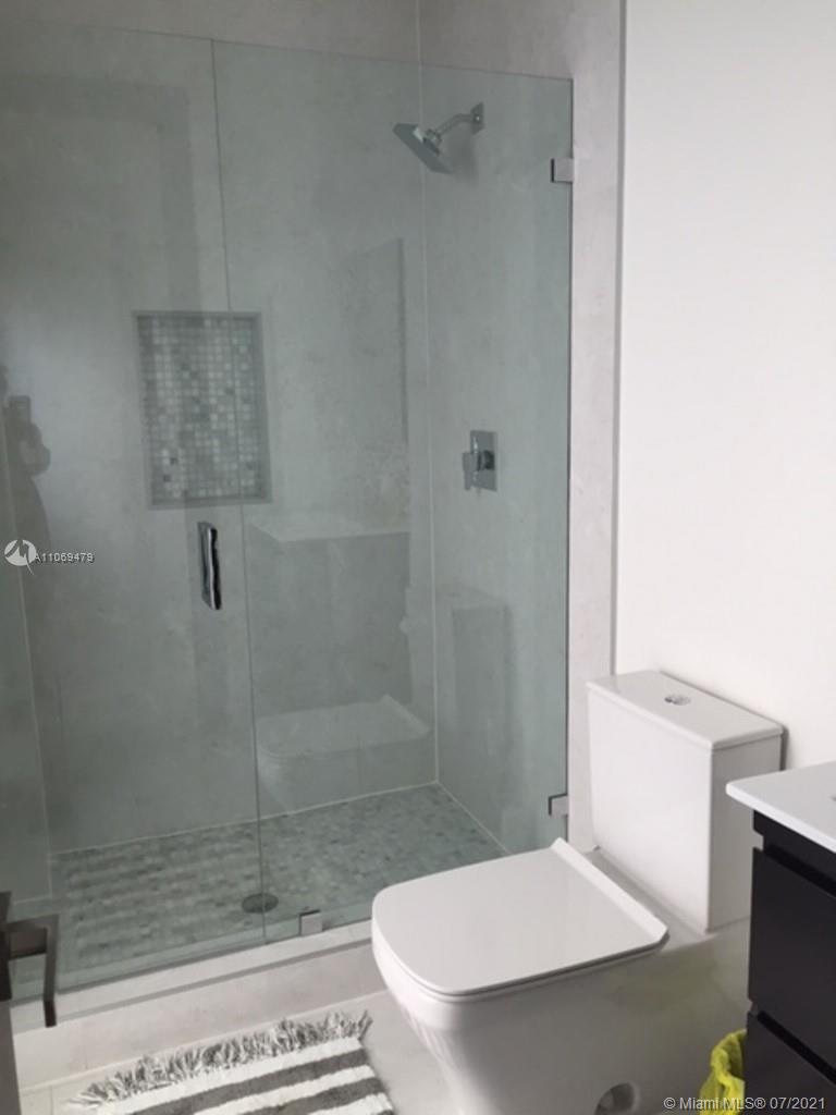 Oasis Park Square/Doral - Residential