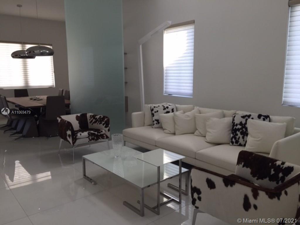 Oasis Park Square/Doral - Residential