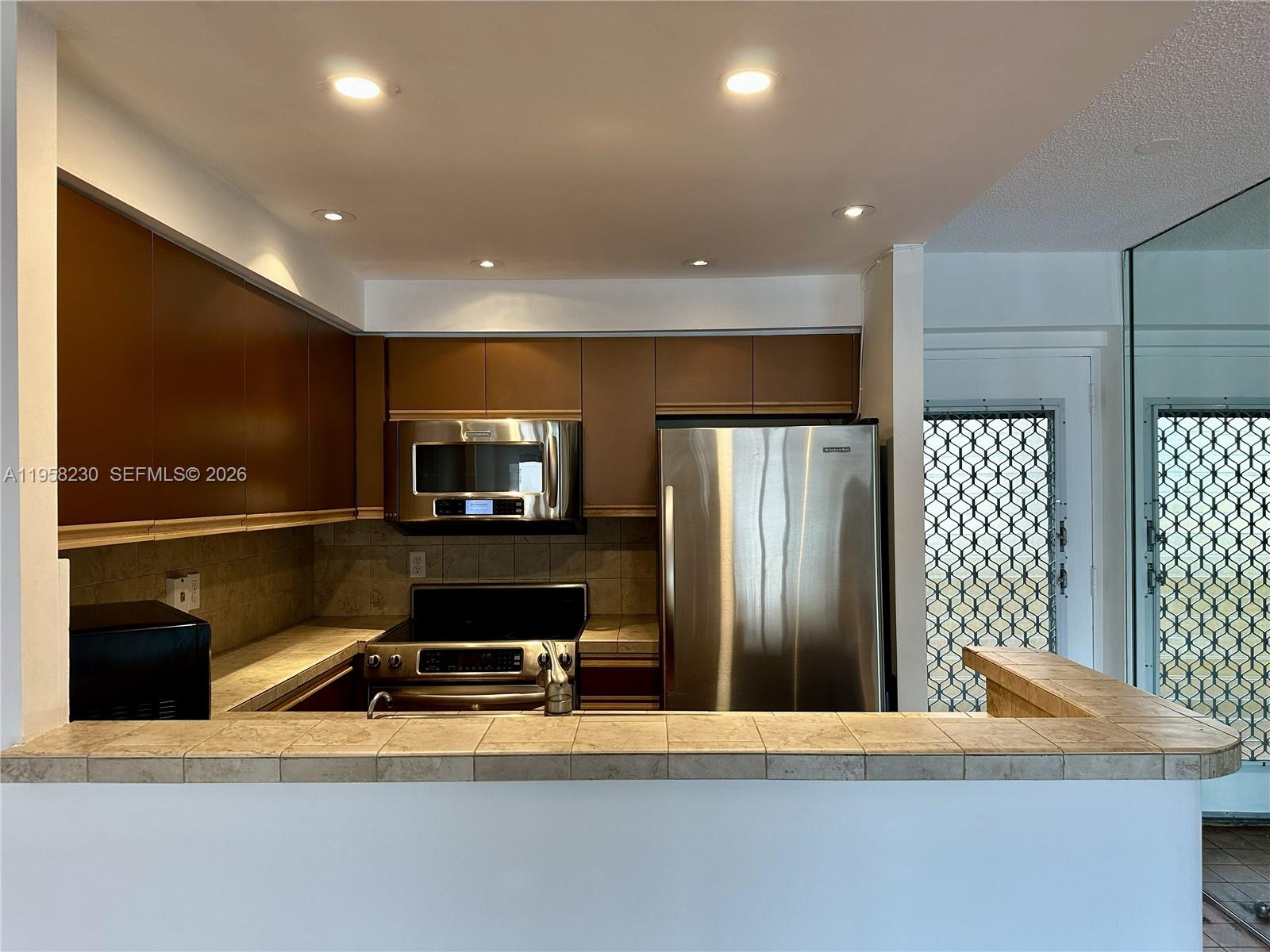 LA CANADIENNE CONDO - Residential