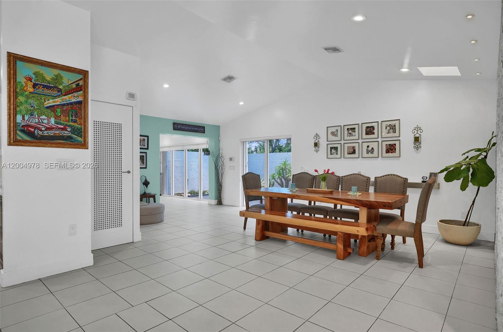 WEITZER SHAUNA MEADOWS SE - Residential