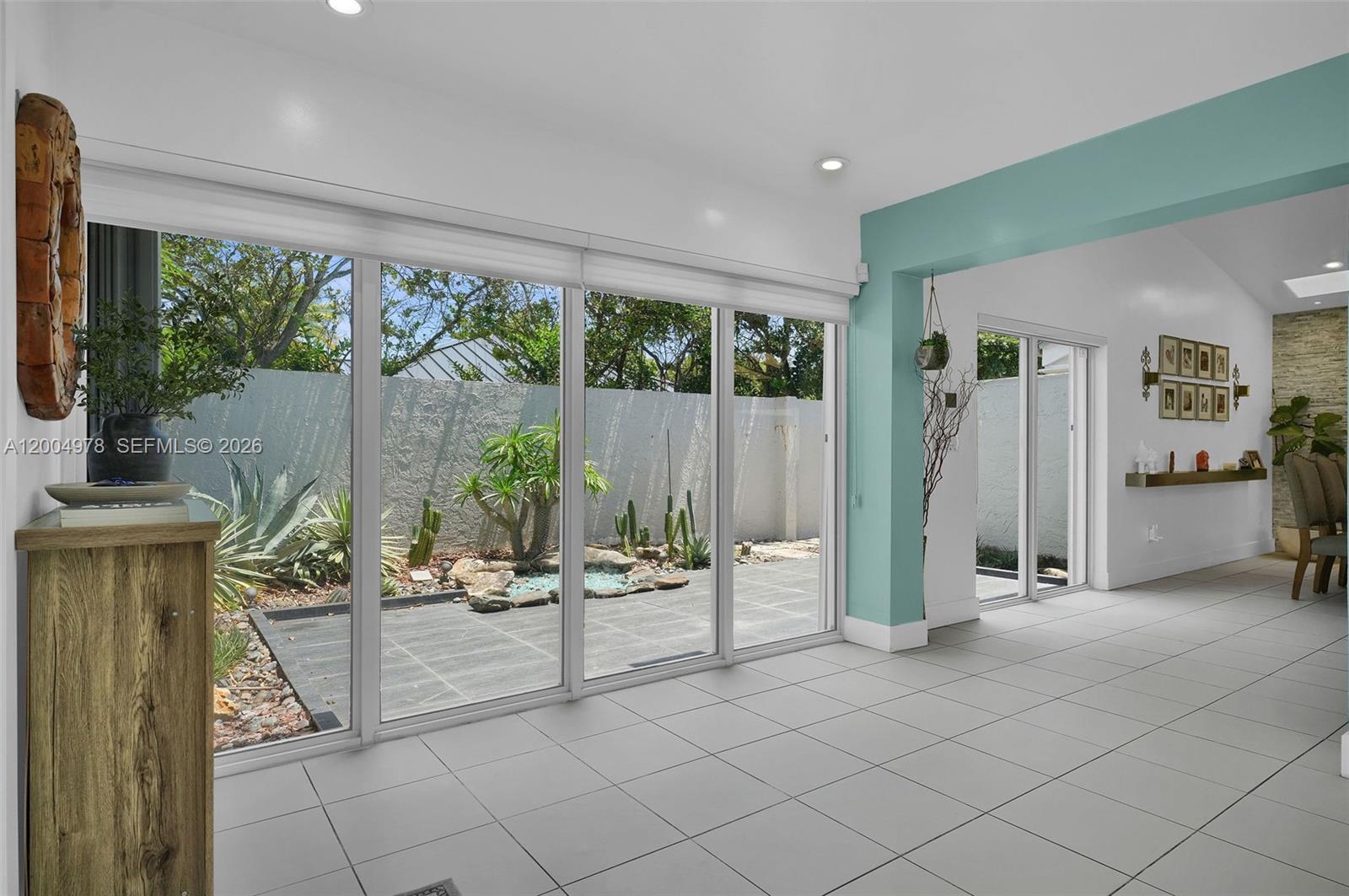 WEITZER SHAUNA MEADOWS SE - Residential