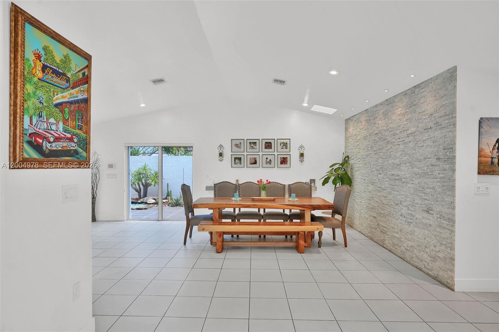 WEITZER SHAUNA MEADOWS SE - Residential