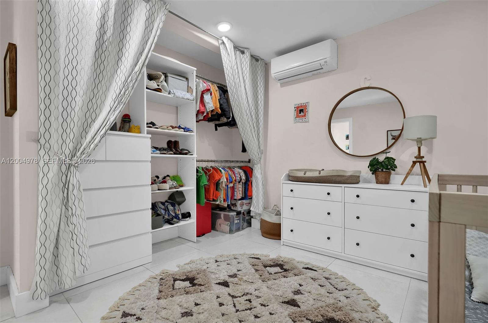 WEITZER SHAUNA MEADOWS SE - Residential