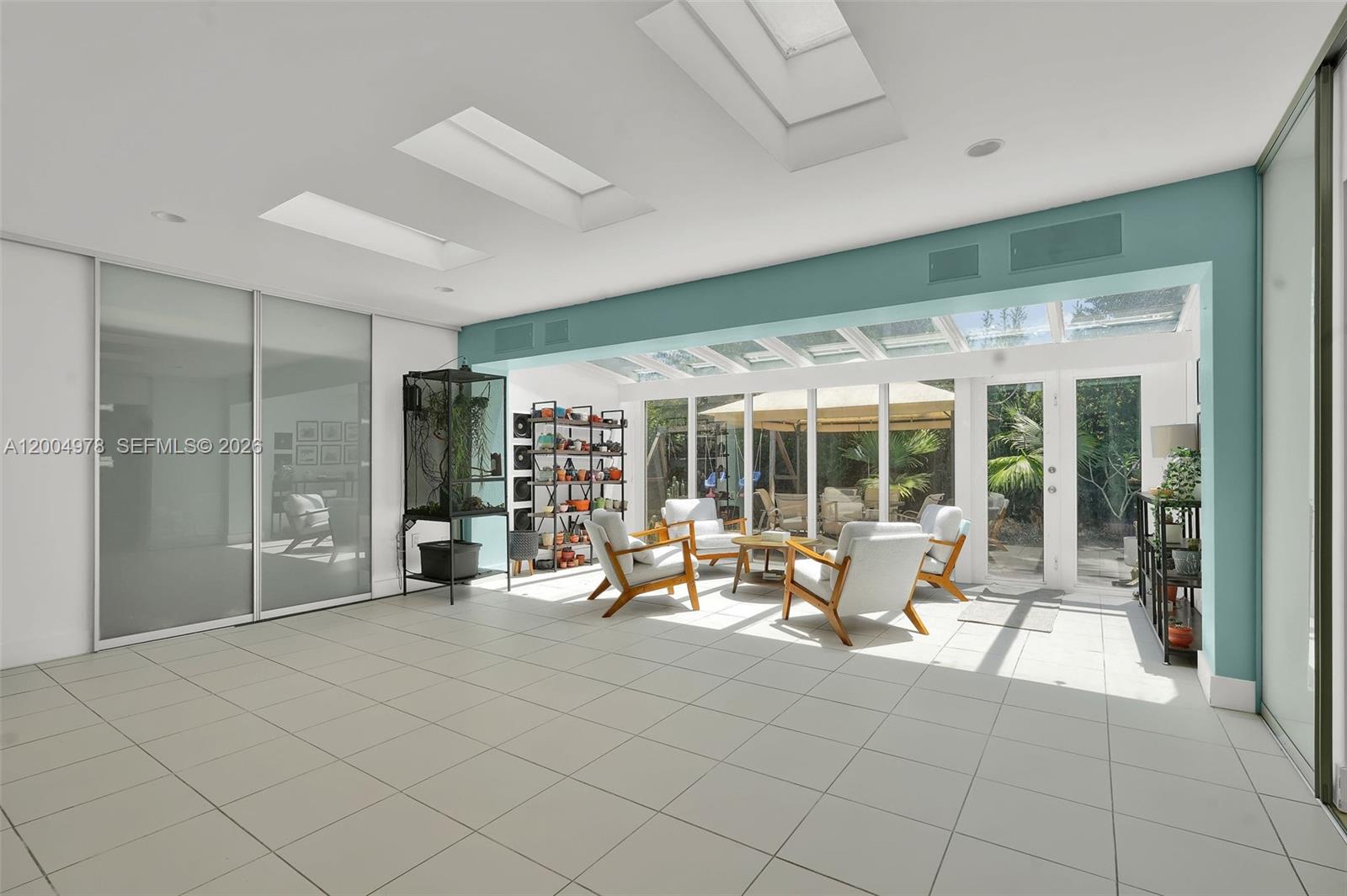 WEITZER SHAUNA MEADOWS SE - Residential