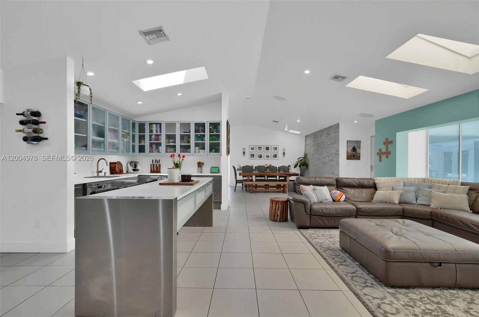 WEITZER SHAUNA MEADOWS SE - Residential