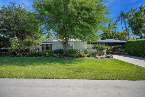 Photo of 15540 SW 152nd Ter, Miami, FL 33187 (MLS # A12004978)