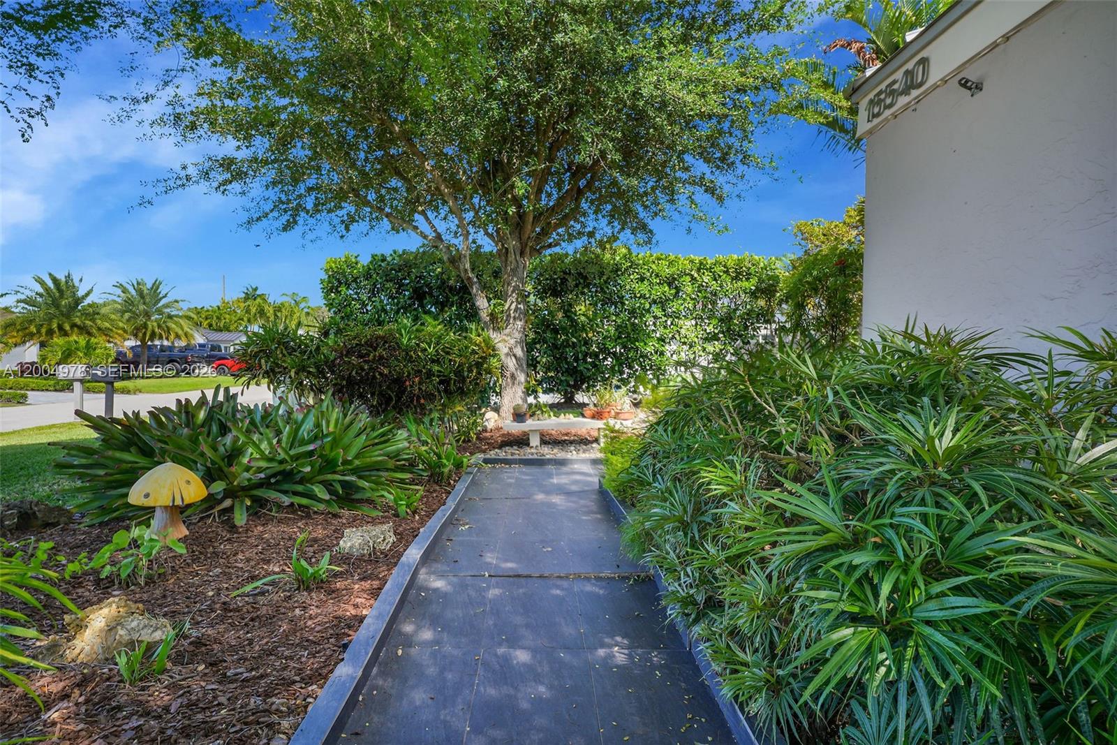 WEITZER SHAUNA MEADOWS SE - Residential