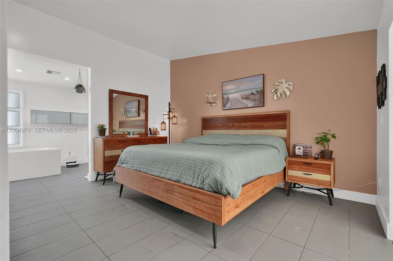 WEITZER SHAUNA MEADOWS SE - Residential