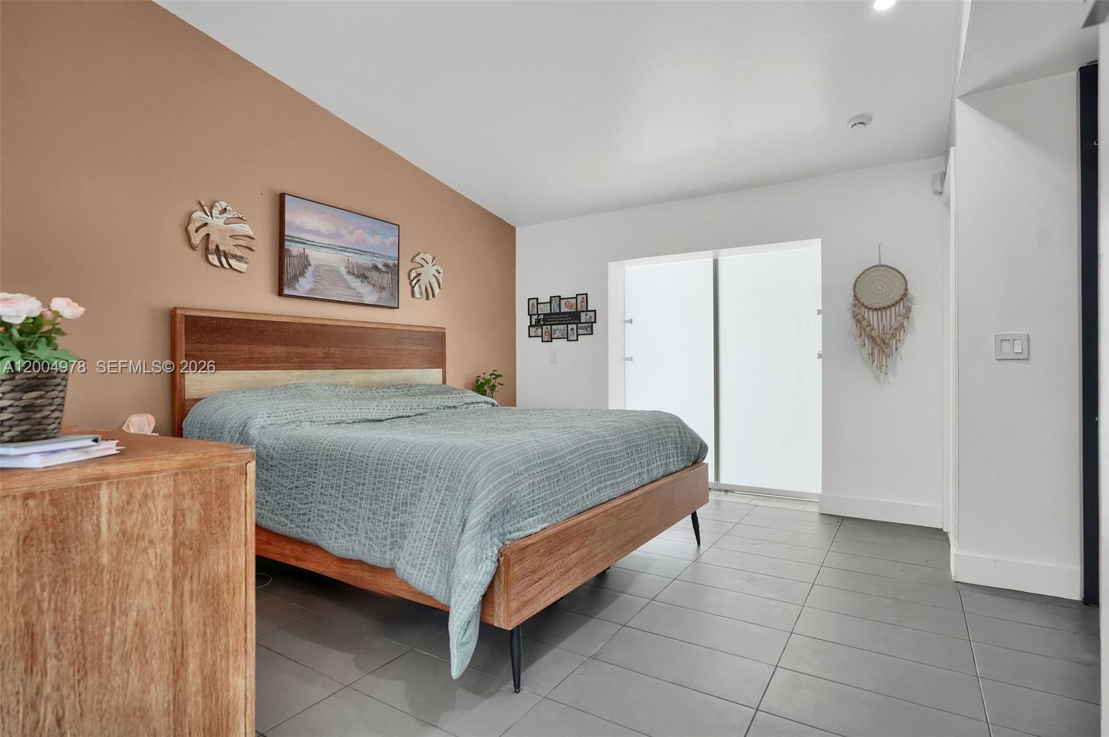 WEITZER SHAUNA MEADOWS SE - Residential