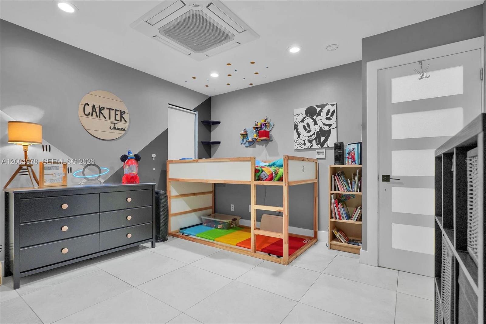 WEITZER SHAUNA MEADOWS SE - Residential