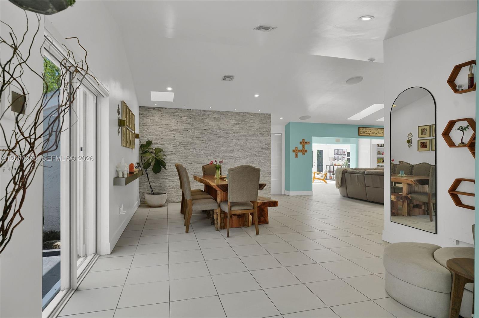 WEITZER SHAUNA MEADOWS SE - Residential