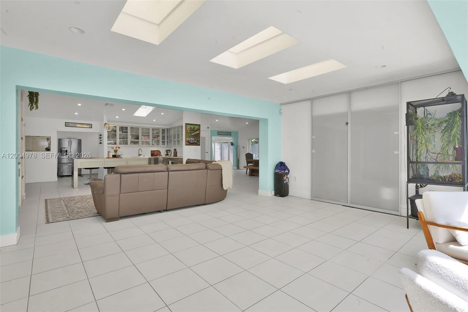 WEITZER SHAUNA MEADOWS SE - Residential