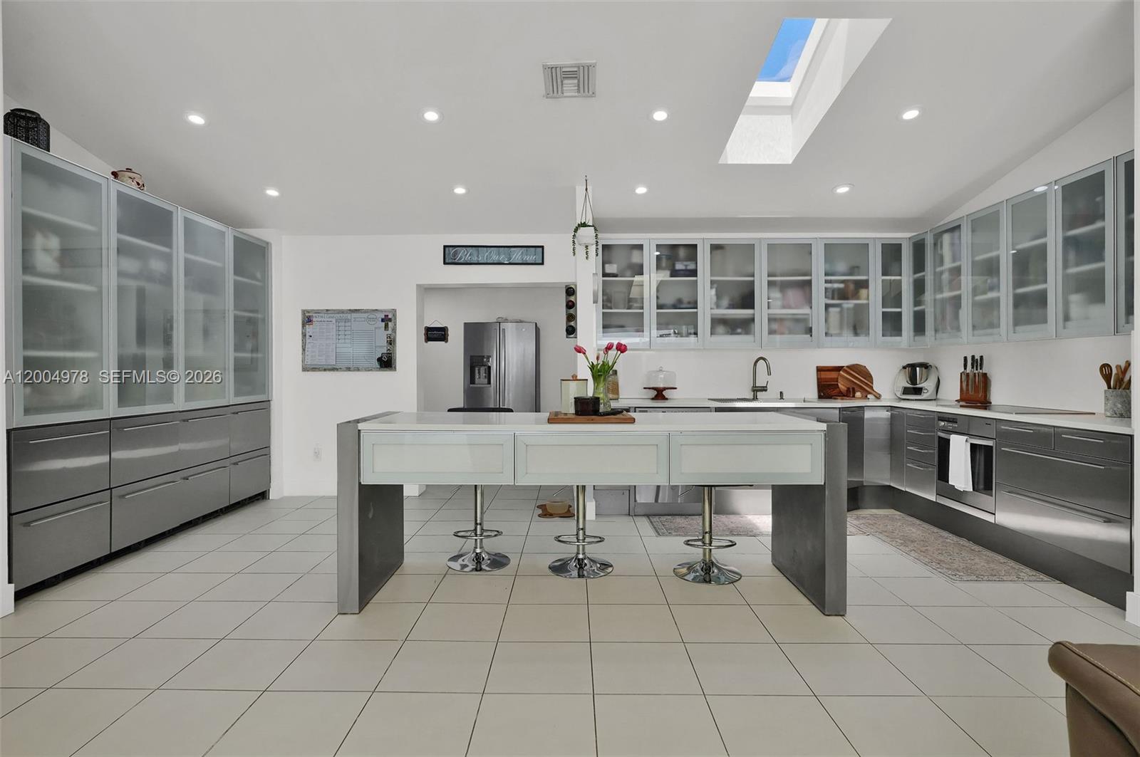 WEITZER SHAUNA MEADOWS SE - Residential