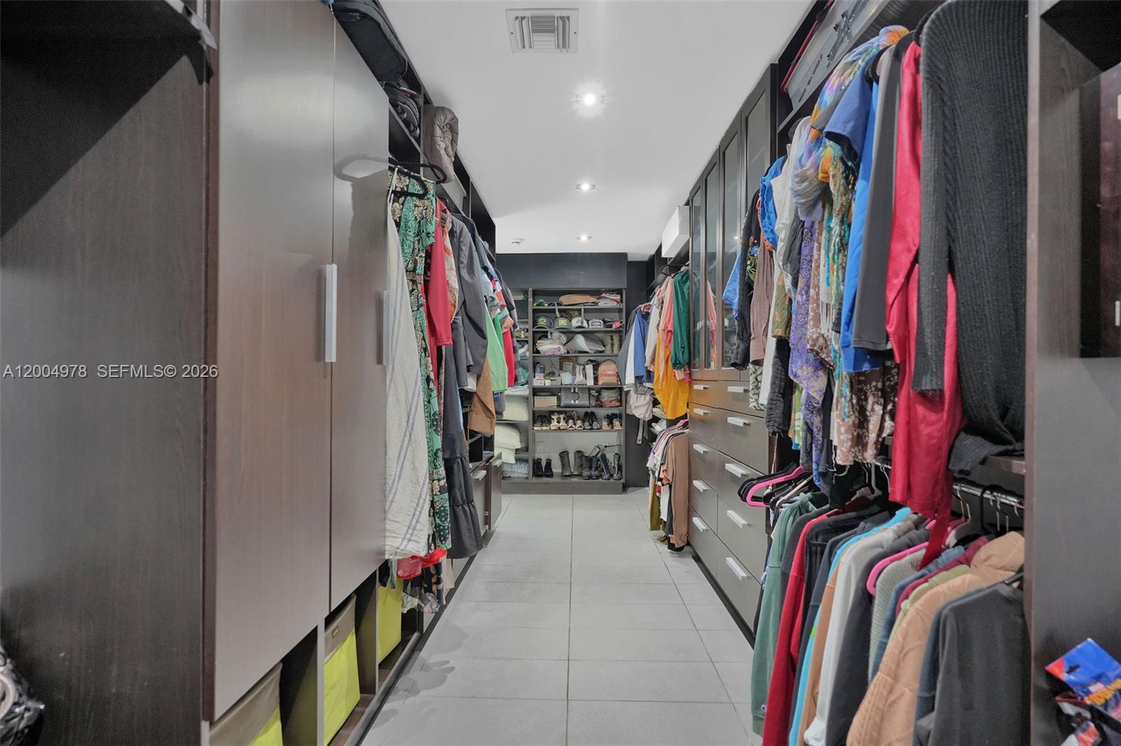 WEITZER SHAUNA MEADOWS SE - Residential