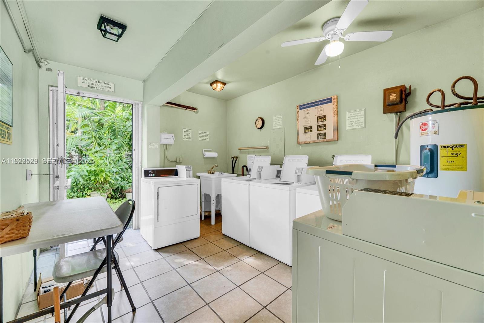 GATEWAY ARMS CONDO - Residential Lease