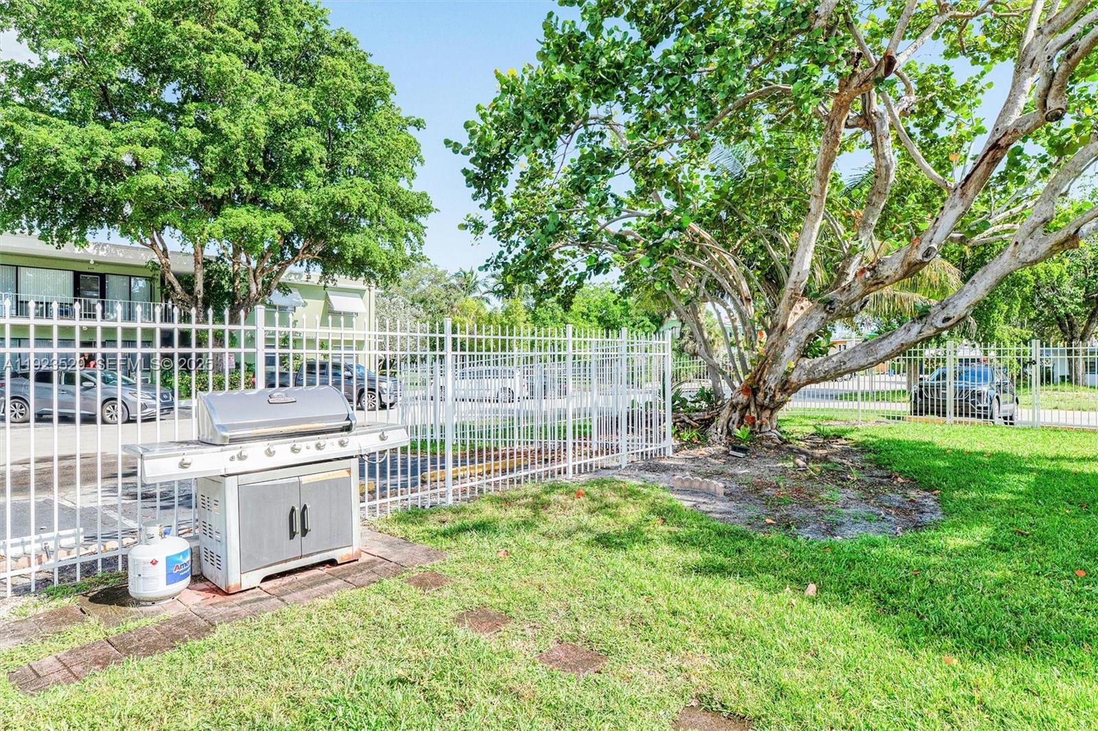 GATEWAY ARMS CONDO - Residential Lease