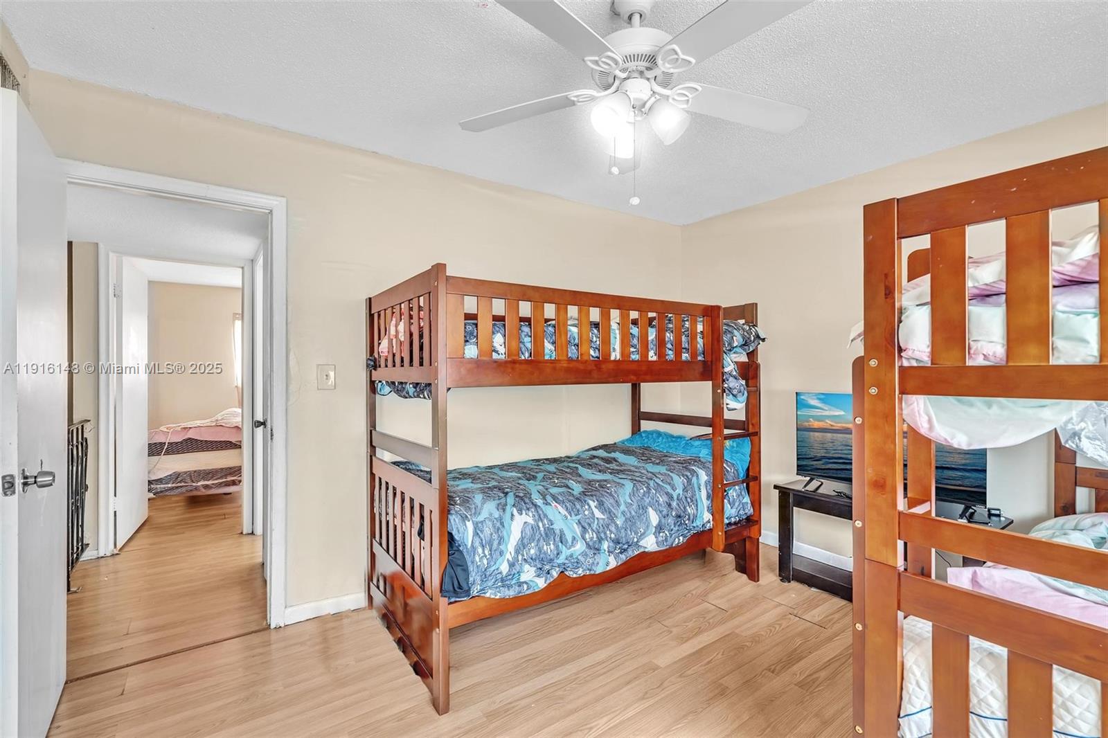 ROYAL OAKS TOWNHOUSE 5 CO - Residential