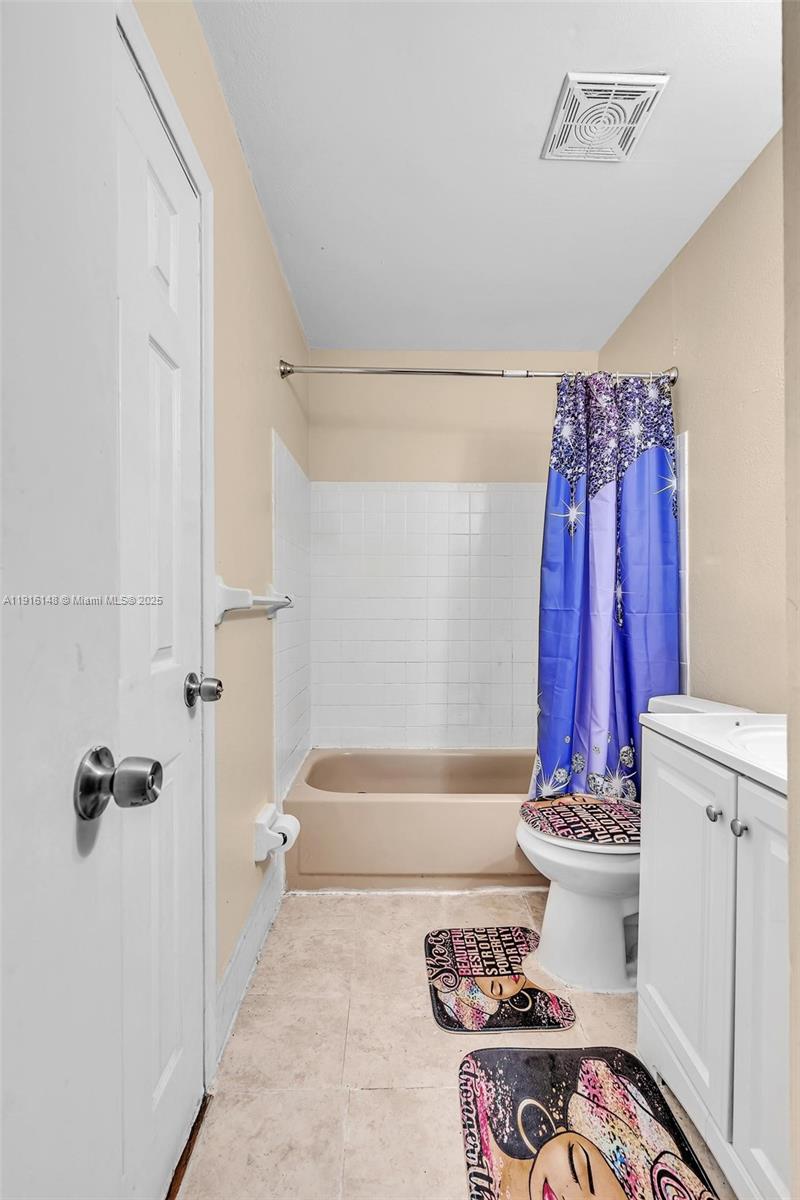 ROYAL OAKS TOWNHOUSE 5 CO - Residential