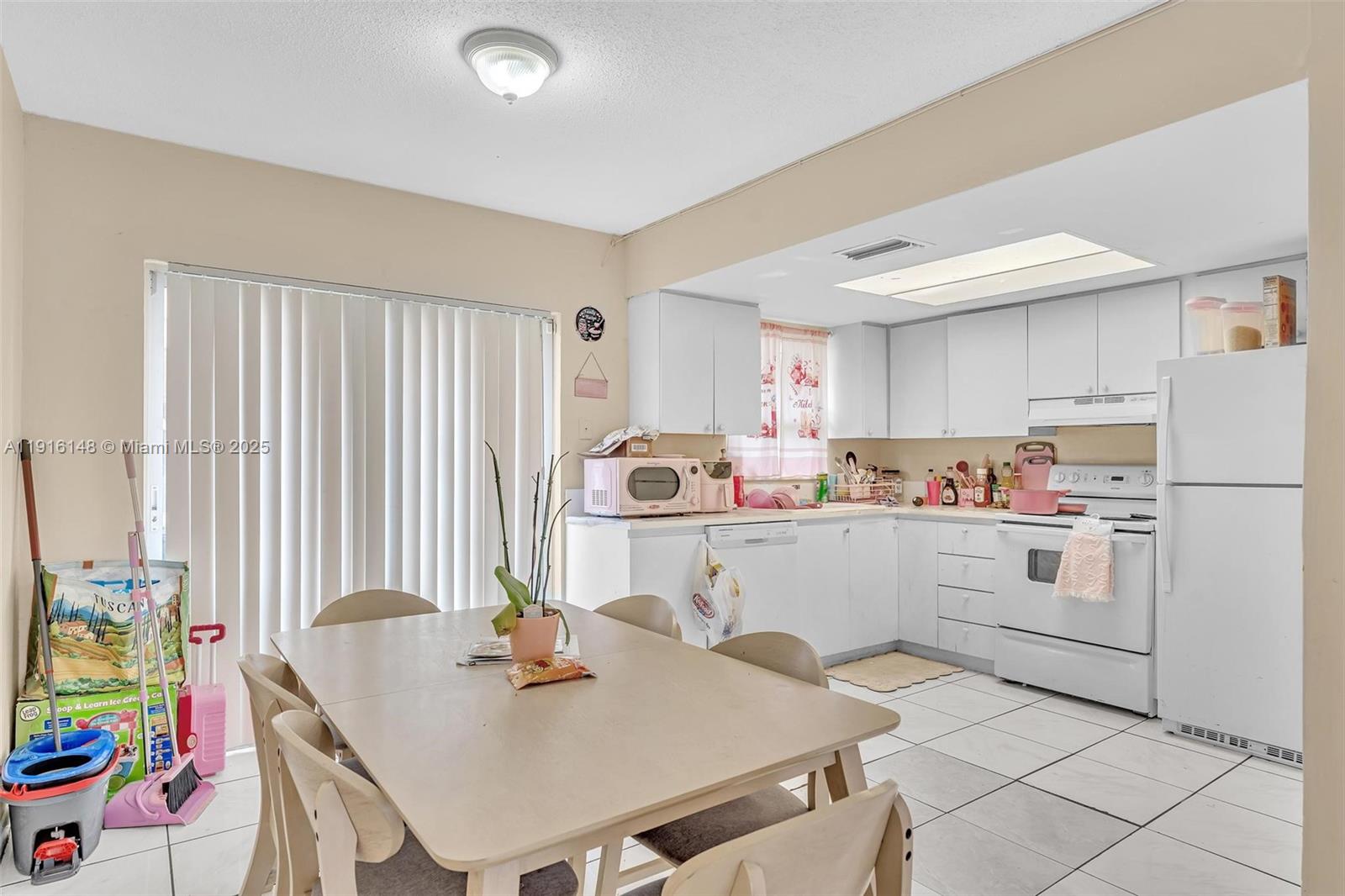 ROYAL OAKS TOWNHOUSE 5 CO - Residential