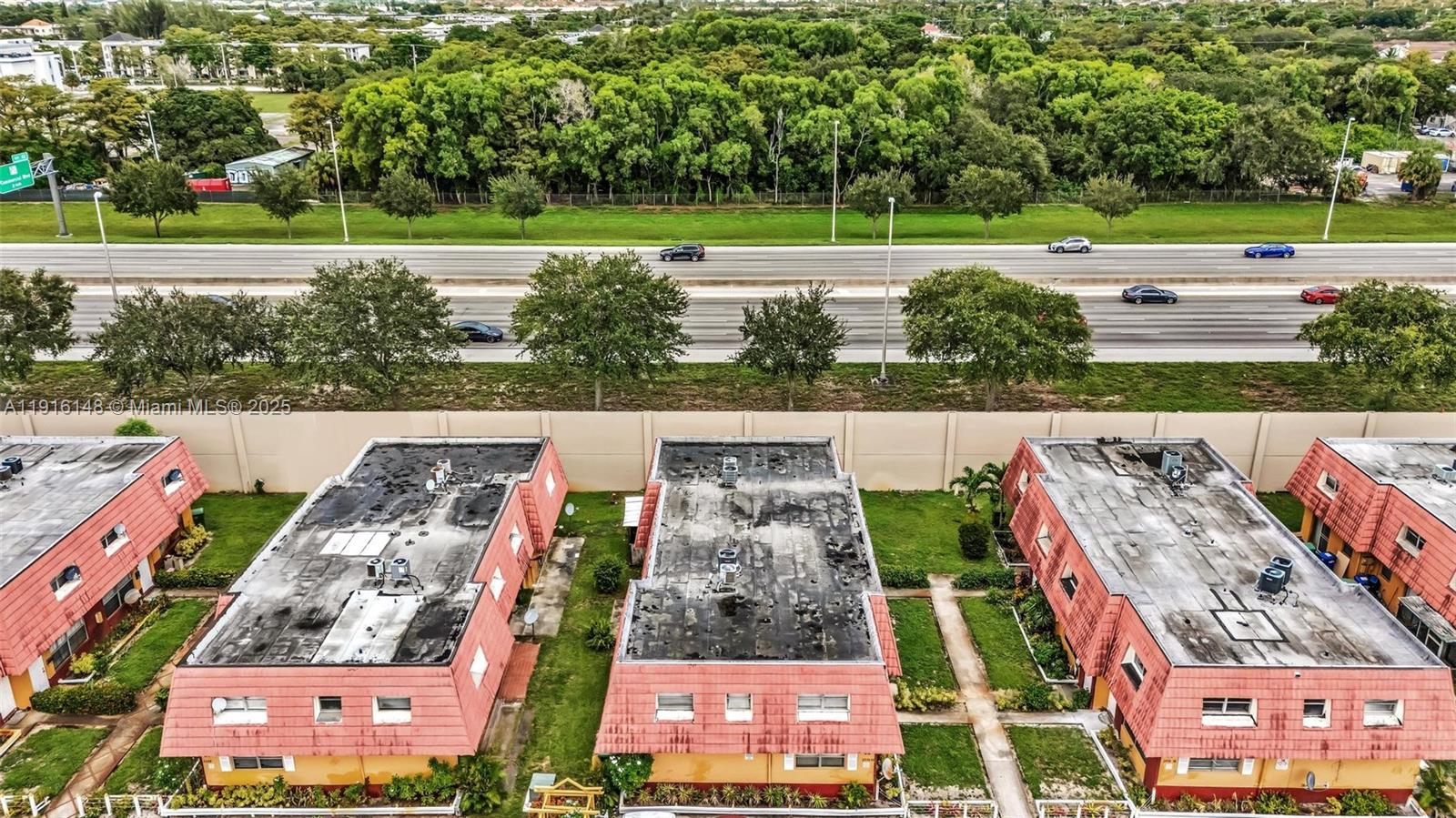 ROYAL OAKS TOWNHOUSE 5 CO - Residential