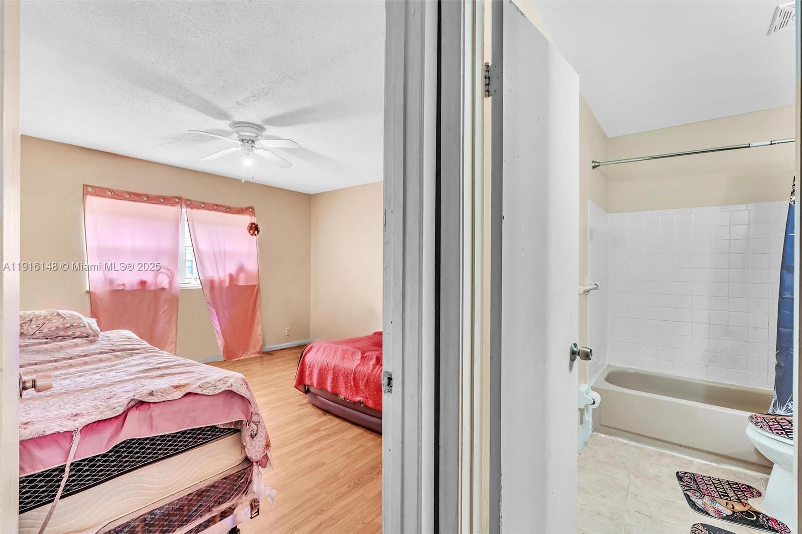 ROYAL OAKS TOWNHOUSE 5 CO - Residential