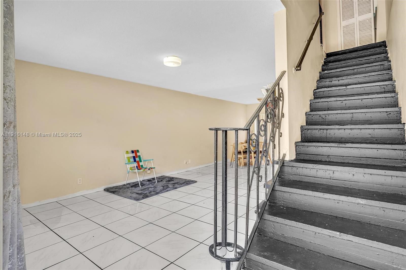 ROYAL OAKS TOWNHOUSE 5 CO - Residential