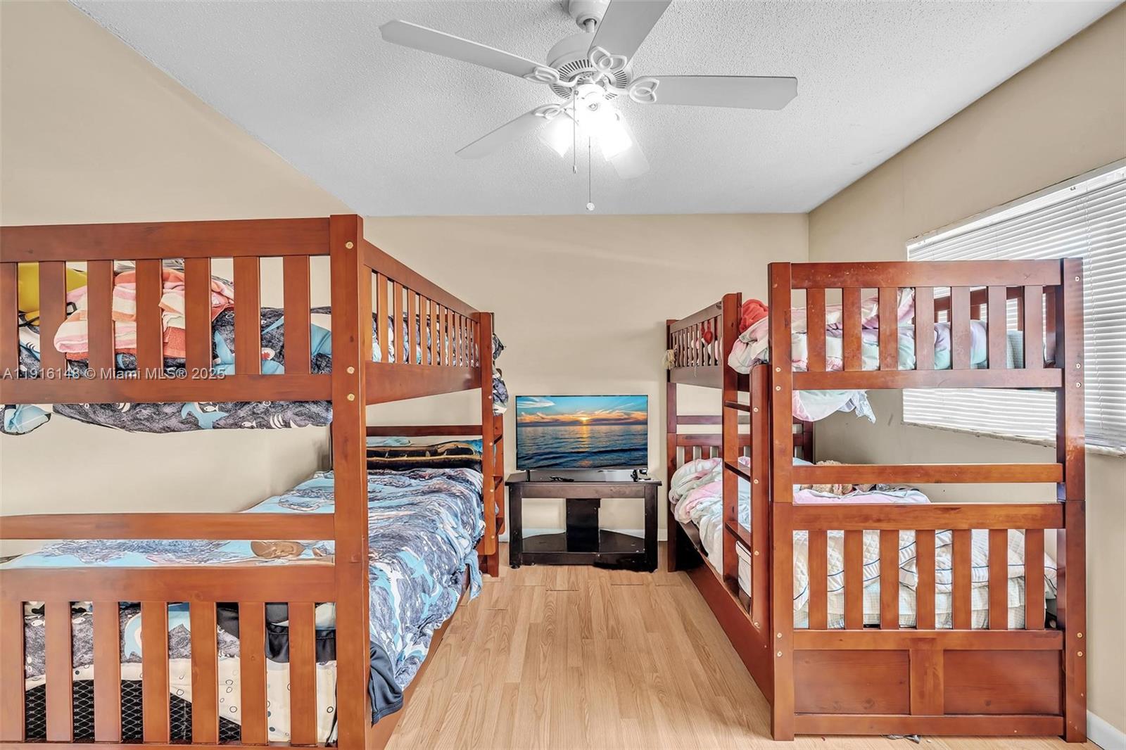 ROYAL OAKS TOWNHOUSE 5 CO - Residential