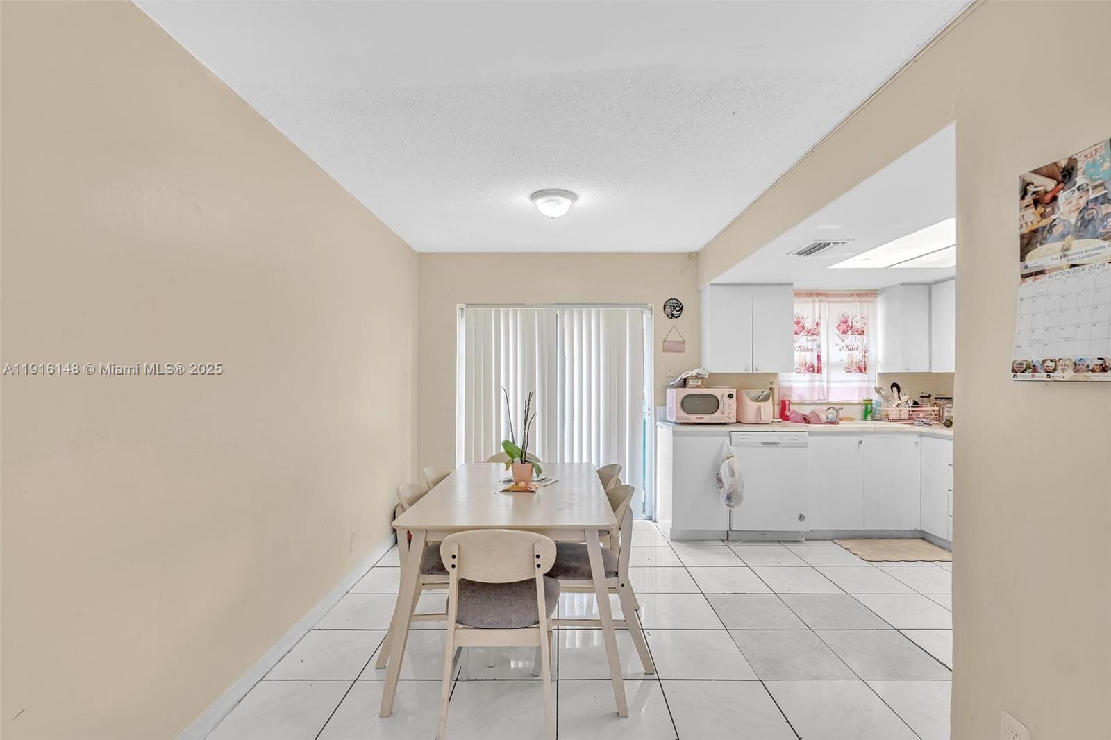 ROYAL OAKS TOWNHOUSE 5 CO - Residential