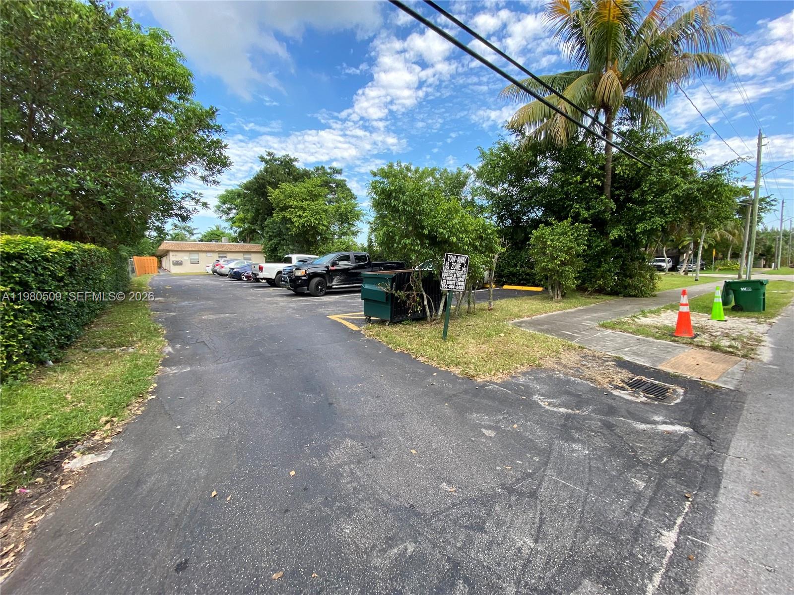 FIRST ADDITION TO CANAL G - Residential Lease