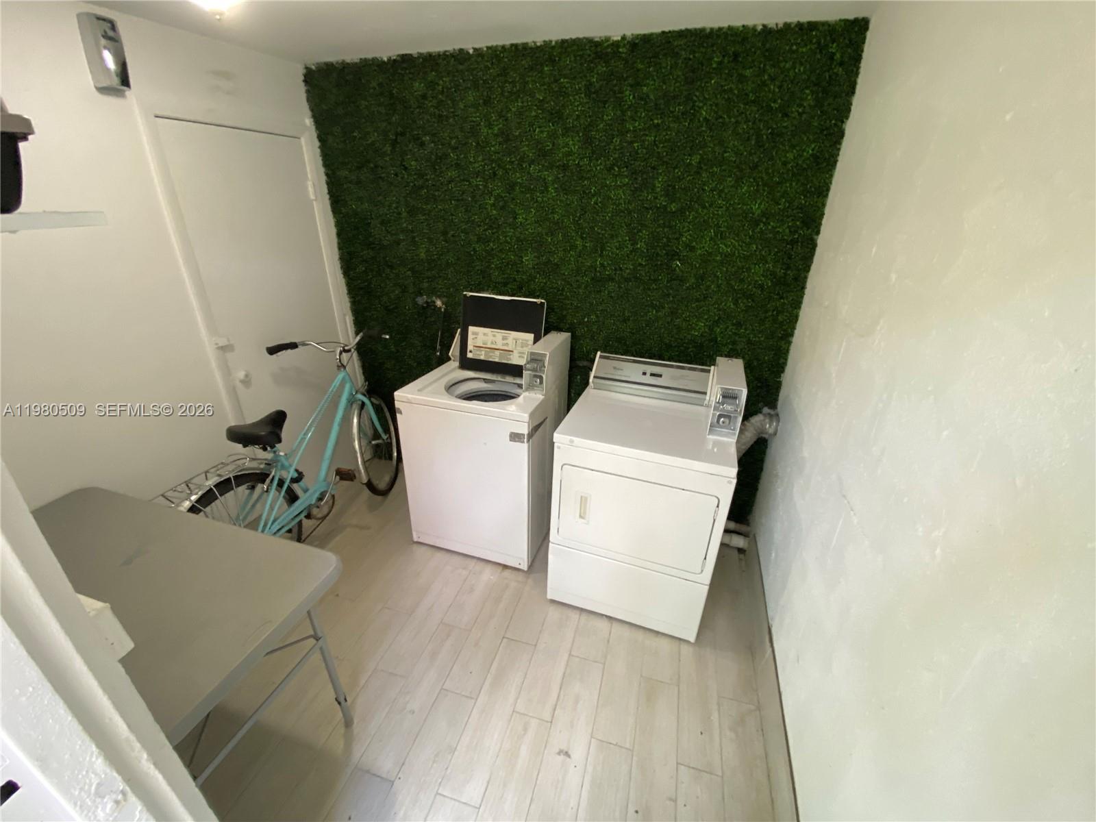 FIRST ADDITION TO CANAL G - Residential Lease