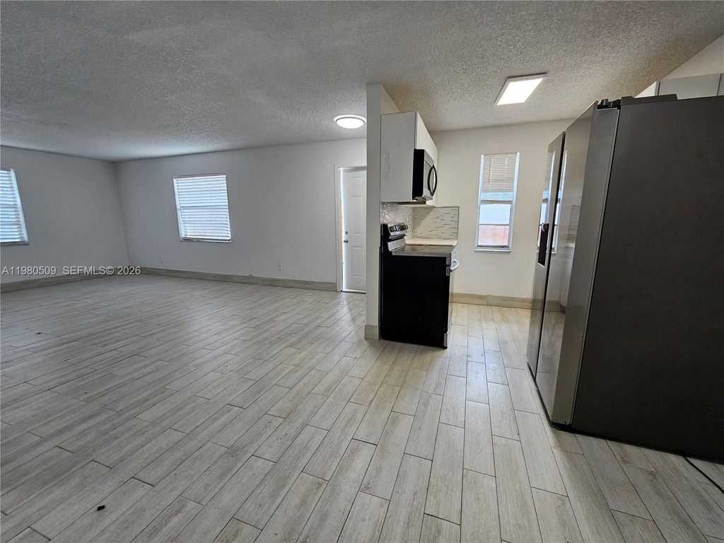 Photo of 4621 SW 33rd Ave #1-6, Dania Beach, FL 33312 (MLS # A11980509)