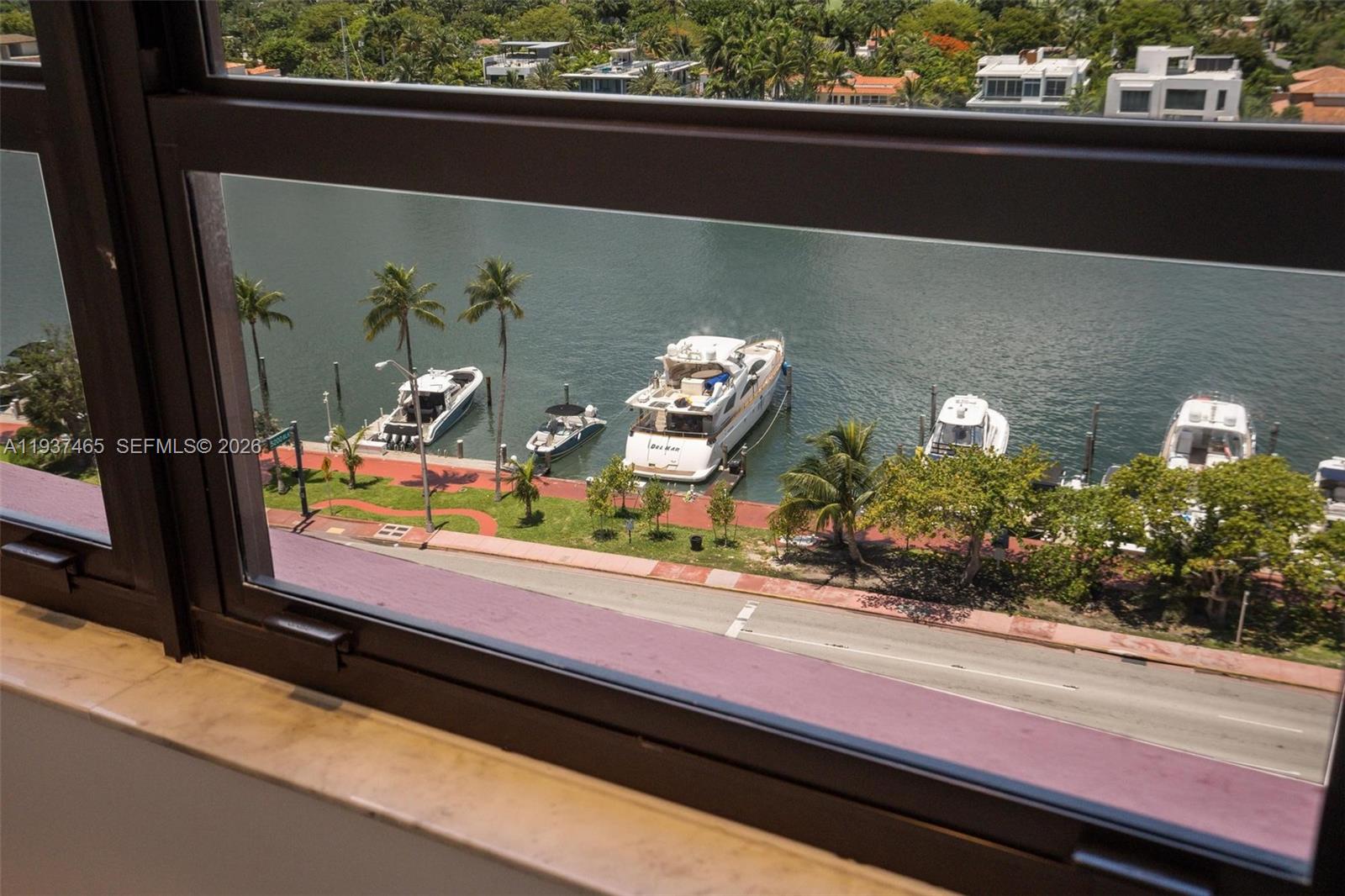 THE ALEXANDER CONDO - Residential