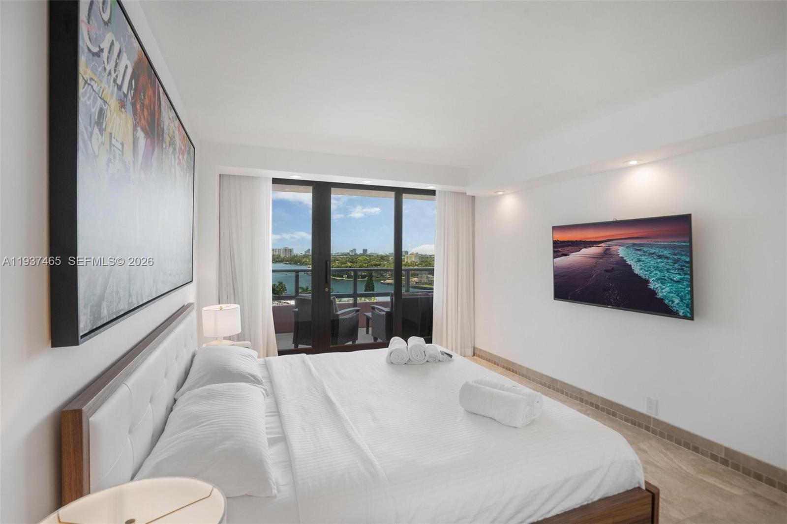 THE ALEXANDER CONDO - Residential