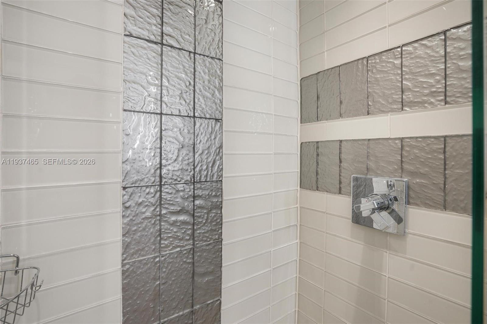 THE ALEXANDER CONDO - Residential