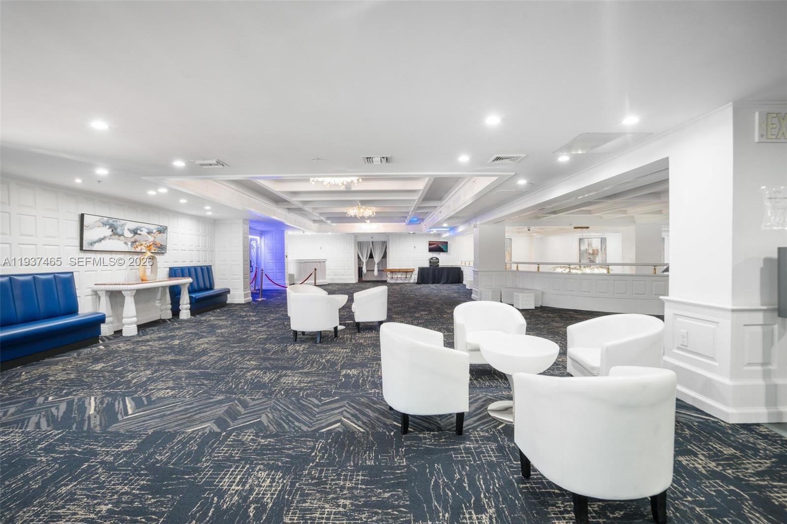 THE ALEXANDER CONDO - Residential