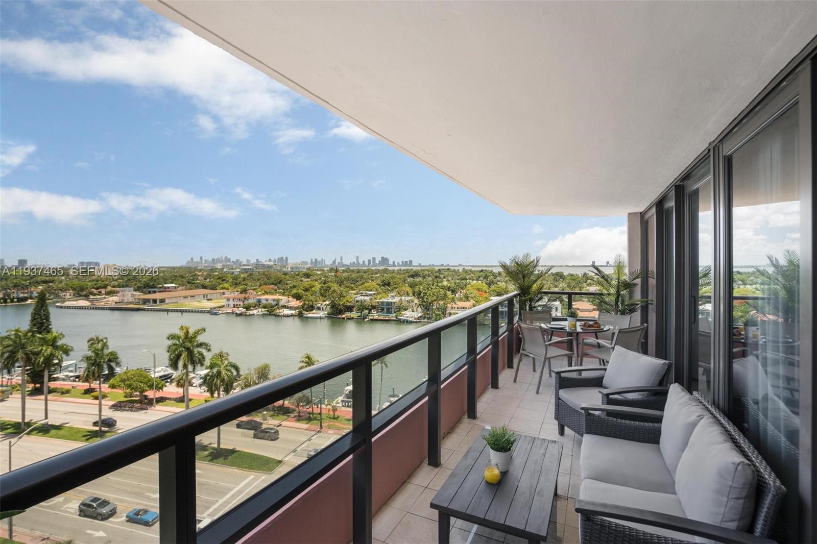 THE ALEXANDER CONDO - Residential