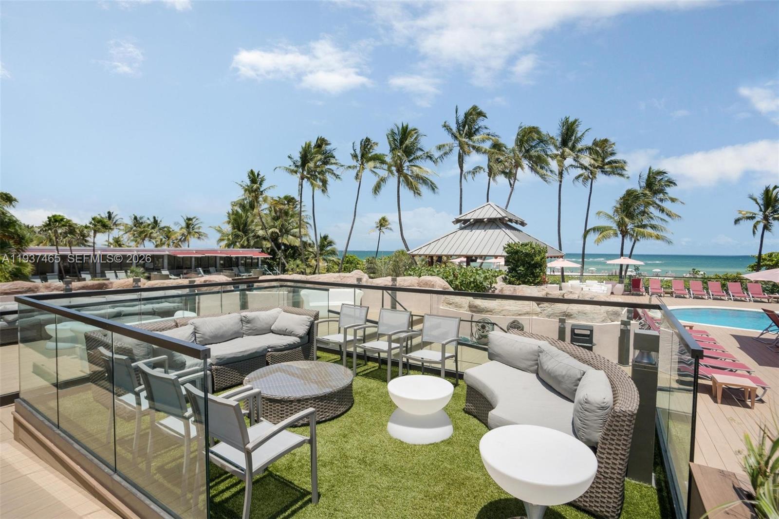 THE ALEXANDER CONDO - Residential