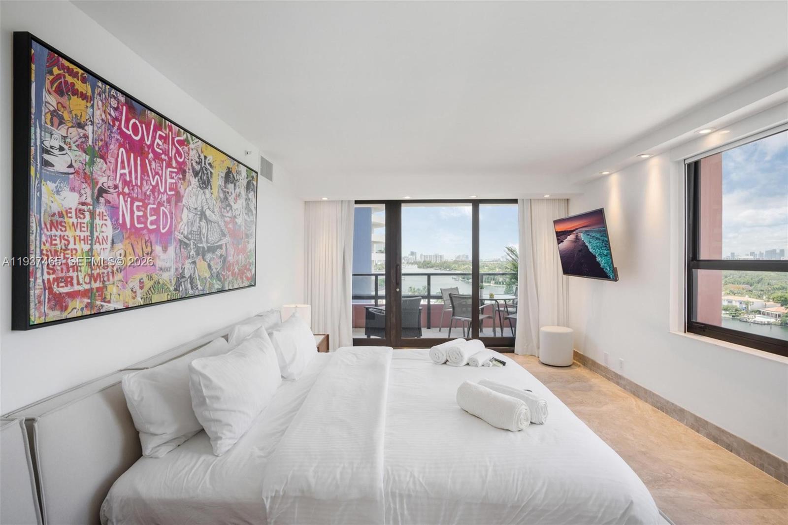 THE ALEXANDER CONDO - Residential