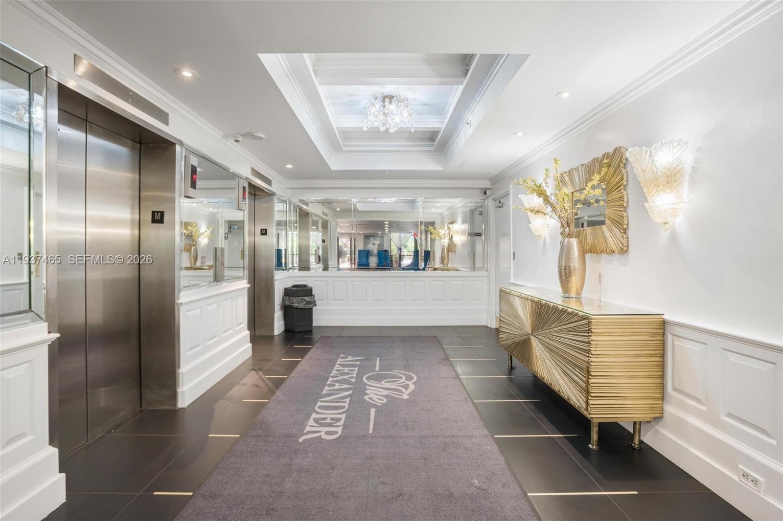 THE ALEXANDER CONDO - Residential