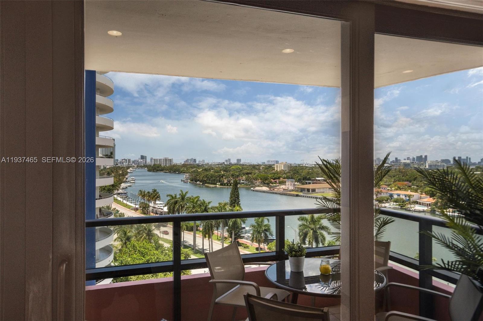 THE ALEXANDER CONDO - Residential