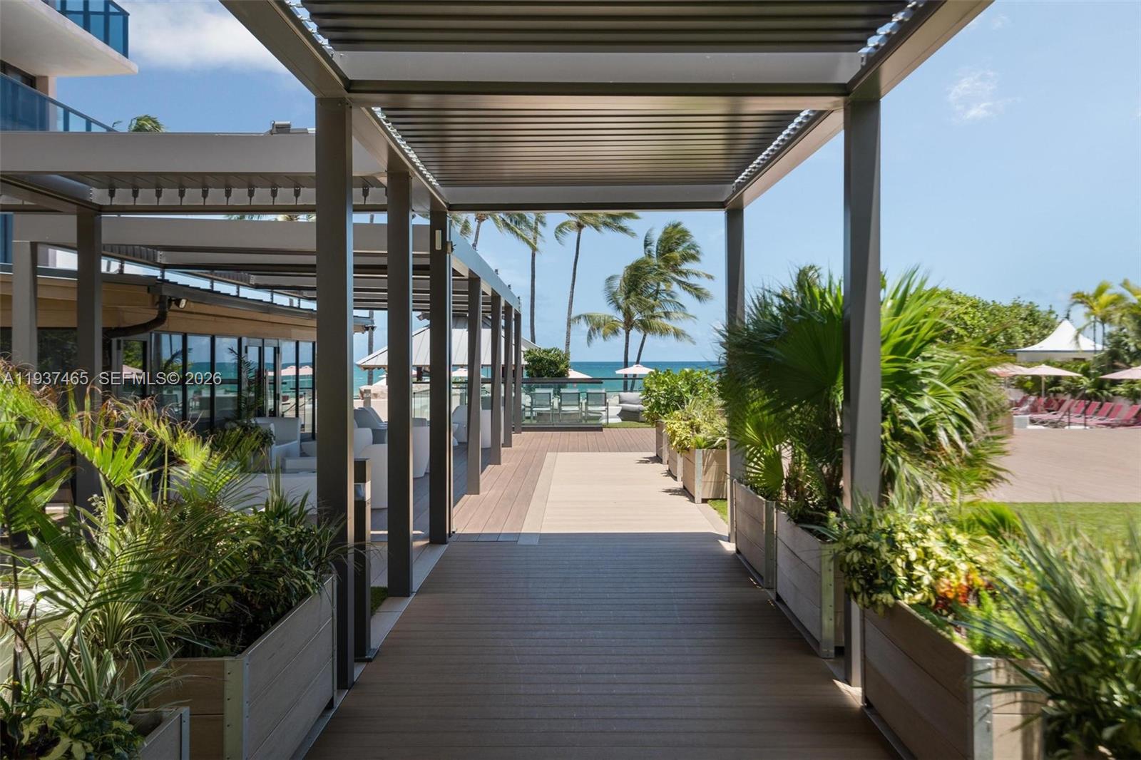 THE ALEXANDER CONDO - Residential