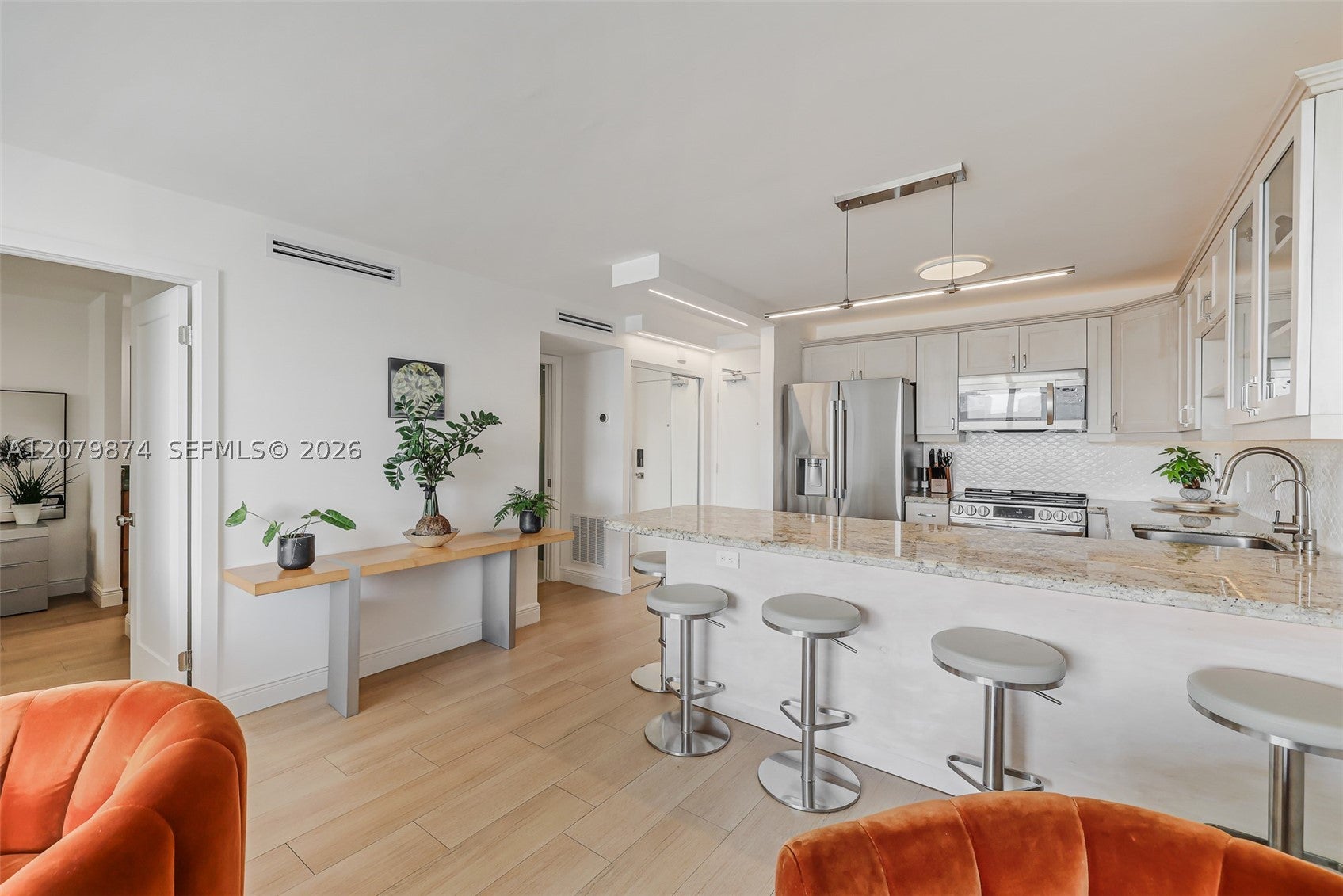 , Miami Beach, FL, 33139/$659,000 4 1047161507