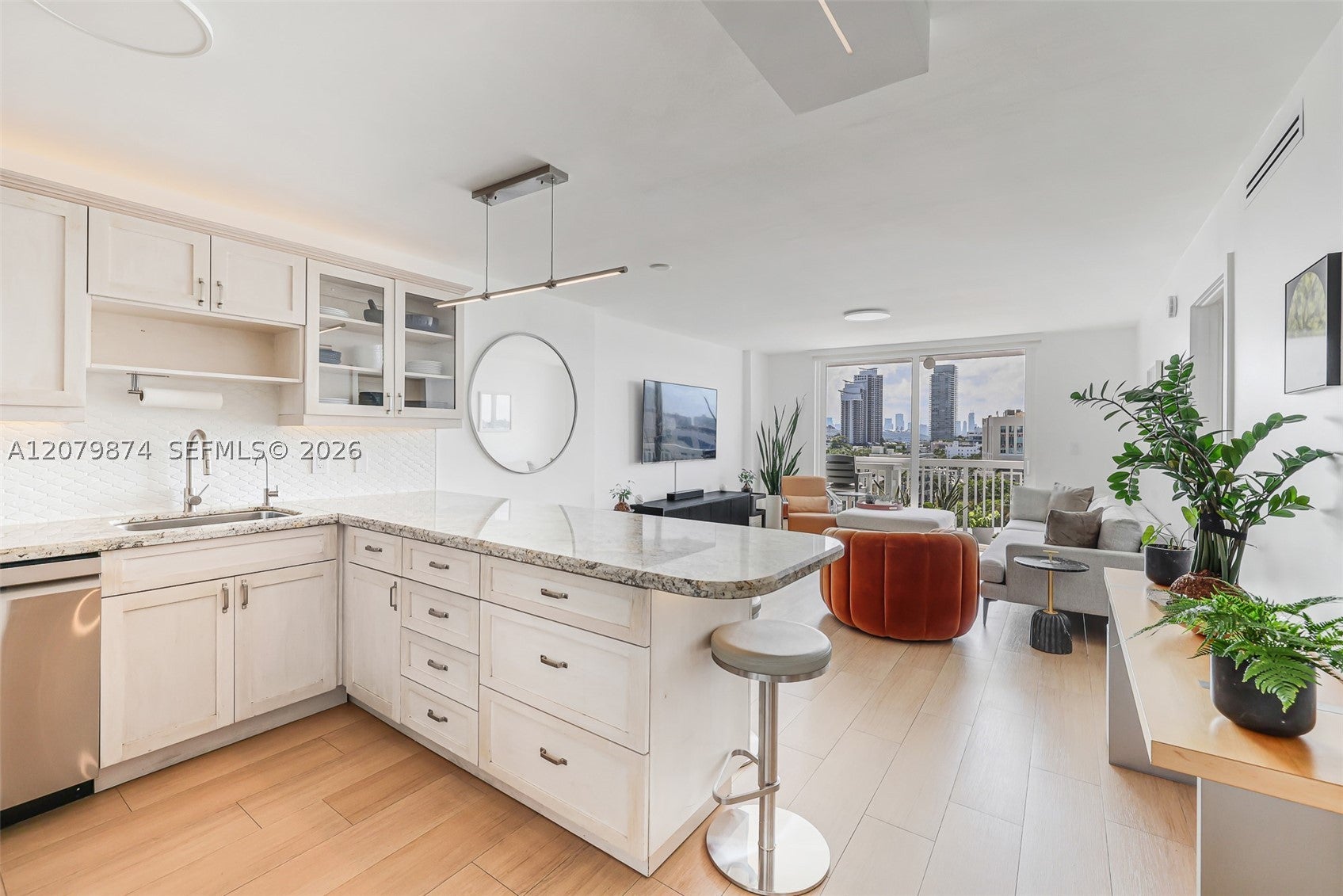 , Miami Beach, FL, 33139/$659,000 3 681610337