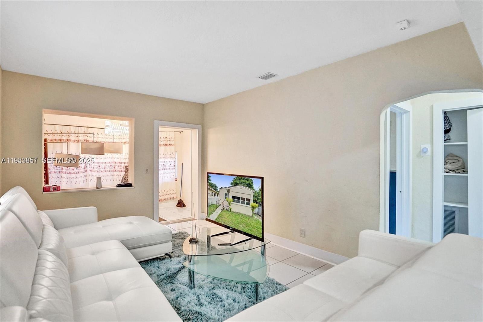 LIBERTY CITY - Residential